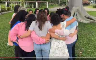 Mujeres rurales tejiendo economías alternativas en América Latina